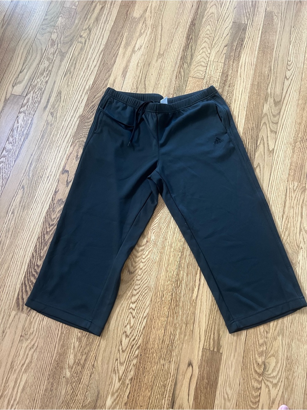 adidas Black Elastic Waist Capri Pants